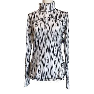 Gap Fit Black and White Blurred Print 3/4 Zip Pullover, Small